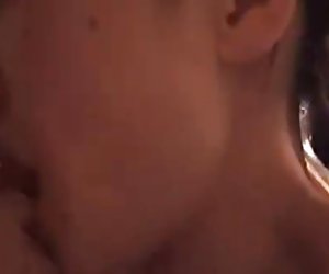 Chineză milf maseuza şi este cu adevărat în dragoste cu mine